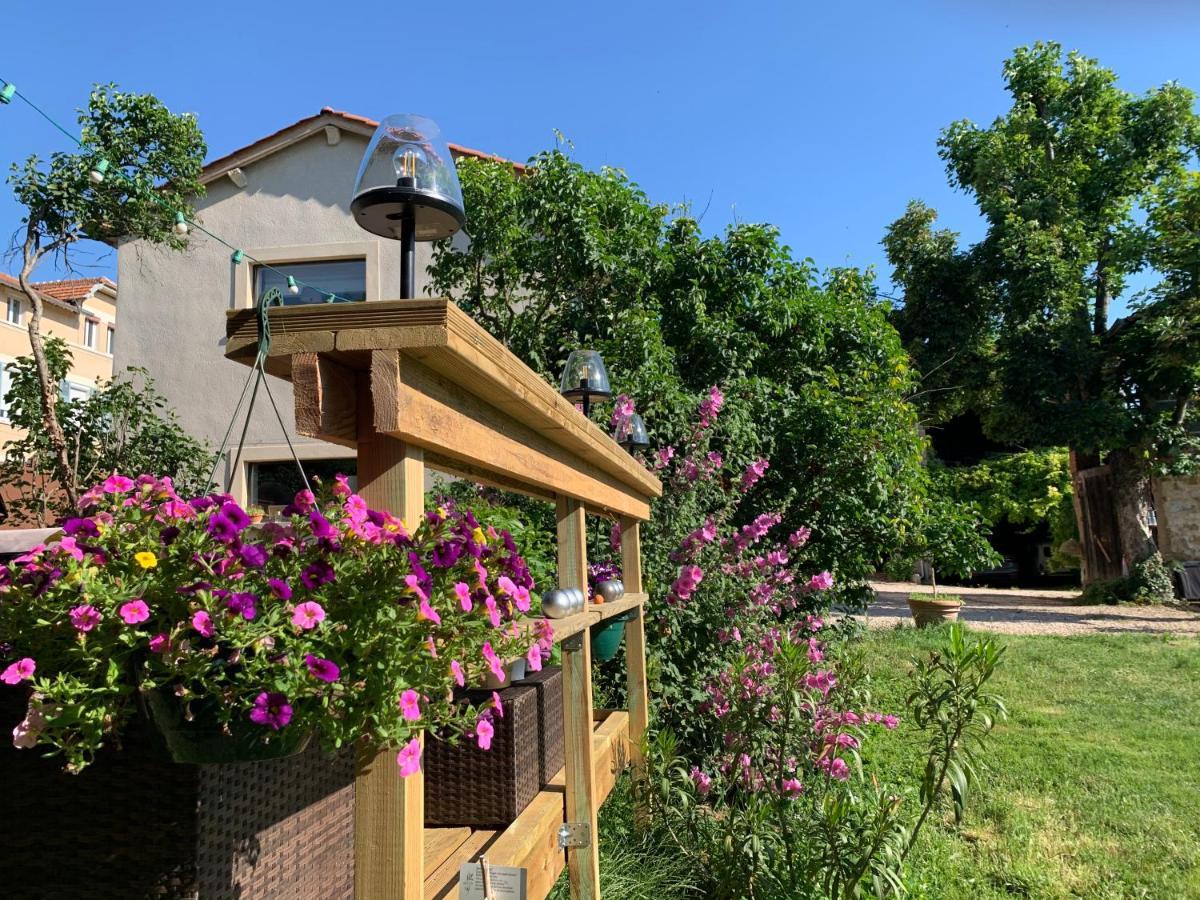 Appartement La Ferme du Puy d'Or à Limonest Extérieur photo